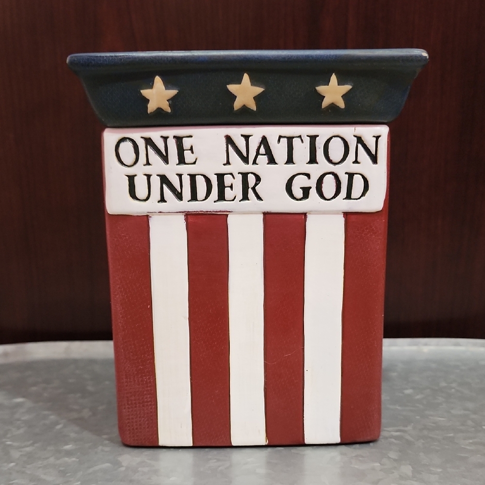 Scentsy Patriotic Wax Warmer - Red, White, Blue